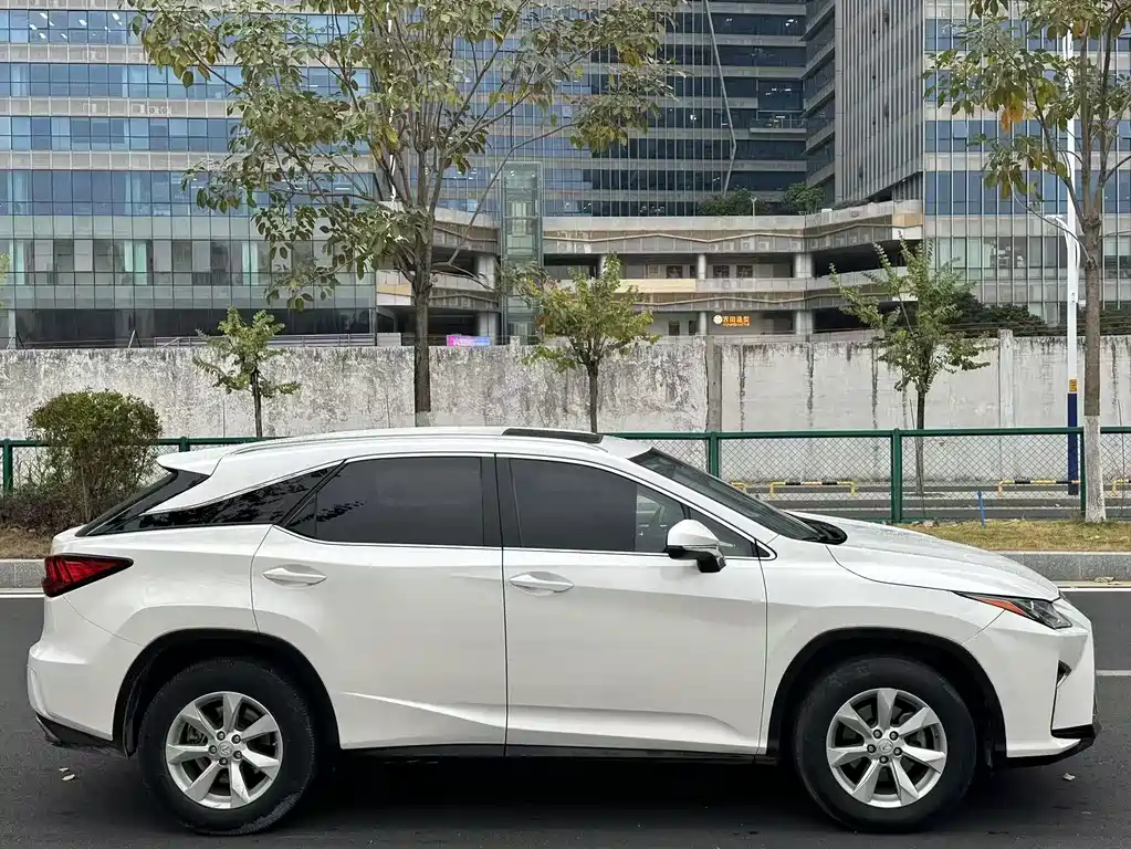 Lexus RX 2016 300 2WD Elite Edition National V купить на сайте DeffCars