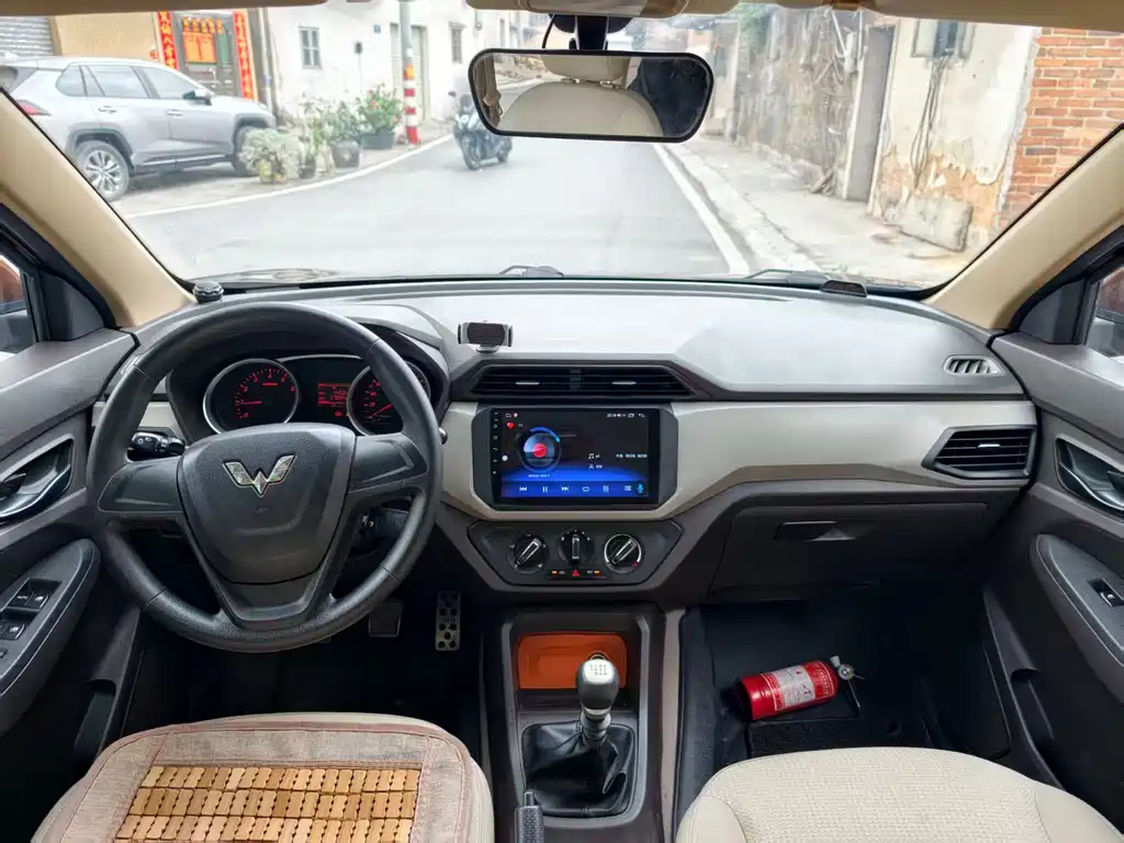 Wuling Hongguang 2019 1.5L S Standard National VI LAR купить на сайте DeffCars
