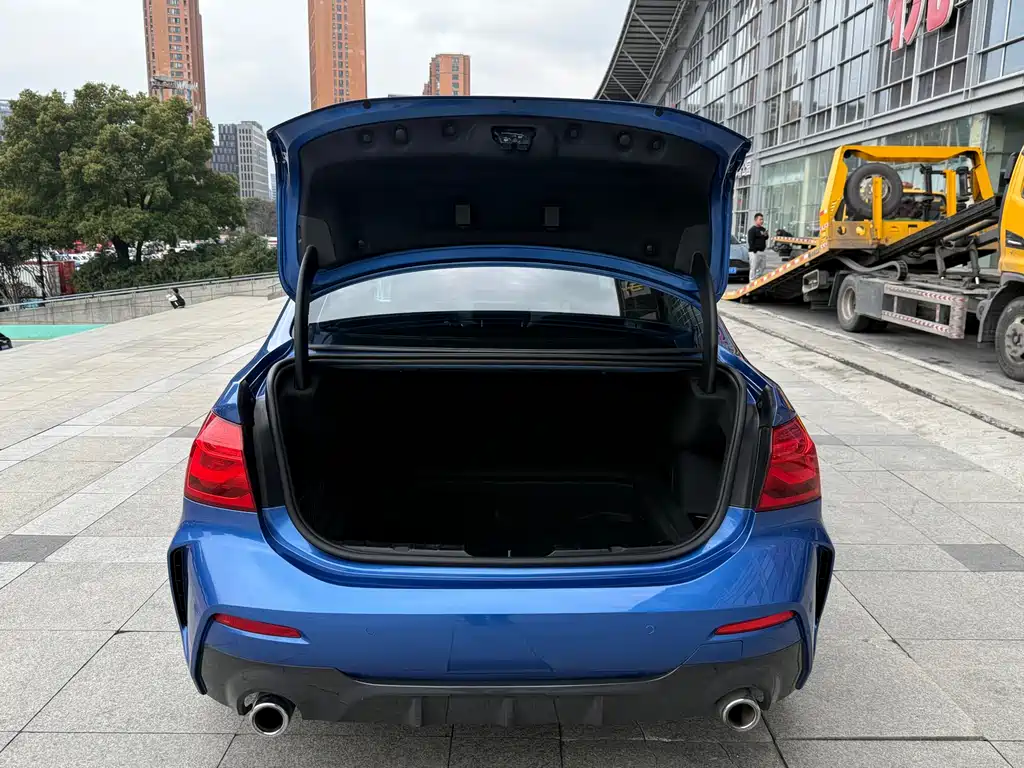 BMW 1 Series 2019 120i Leading M Sports Package купить на сайте DeffCars