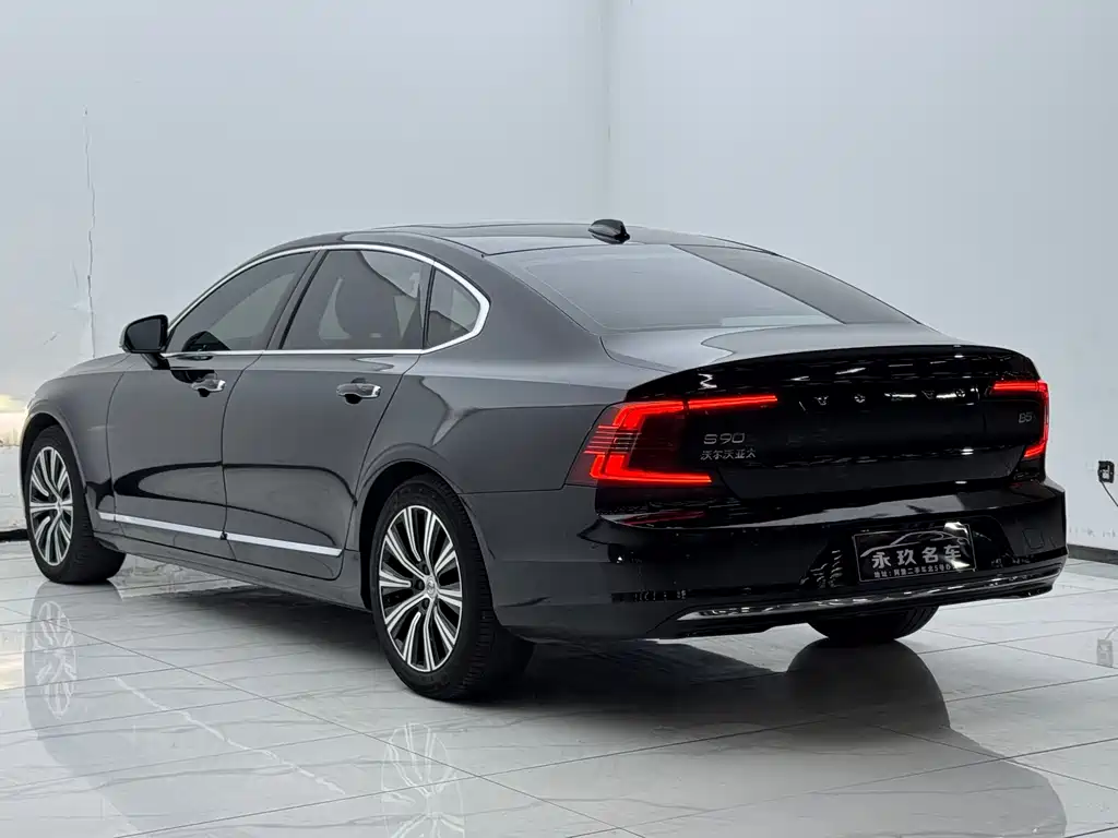 Volvo S90 2021 B5 Zhiyi Luxury Edition купить на сайте DeffCars