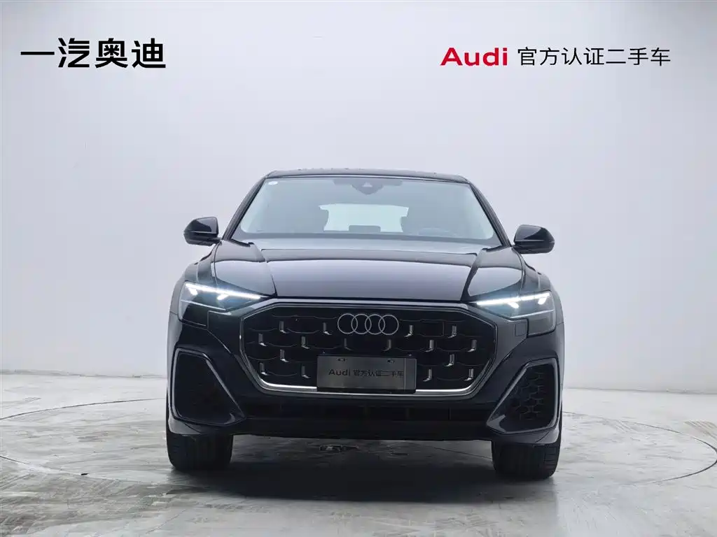 Audi Q8 2024 55 TFSI luxury and dynamic model купить на сайте DeffCars