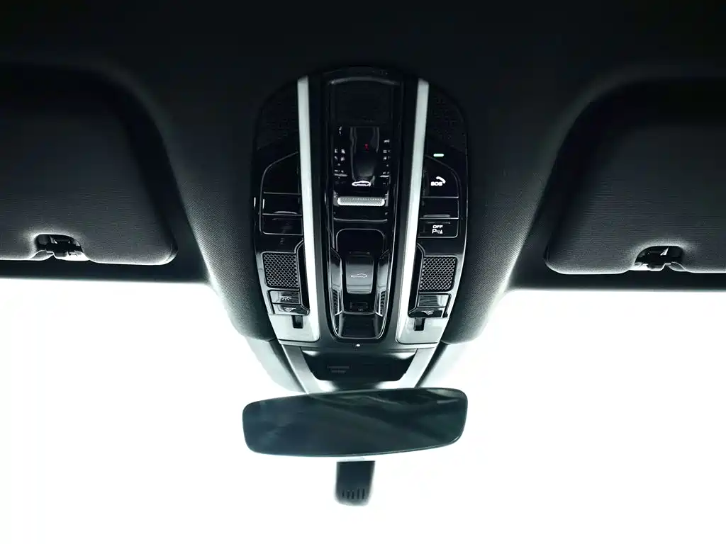 Cayenne New Energy 2019 Cayenne E-Hybrid 2.0T купить на сайте DeffCars