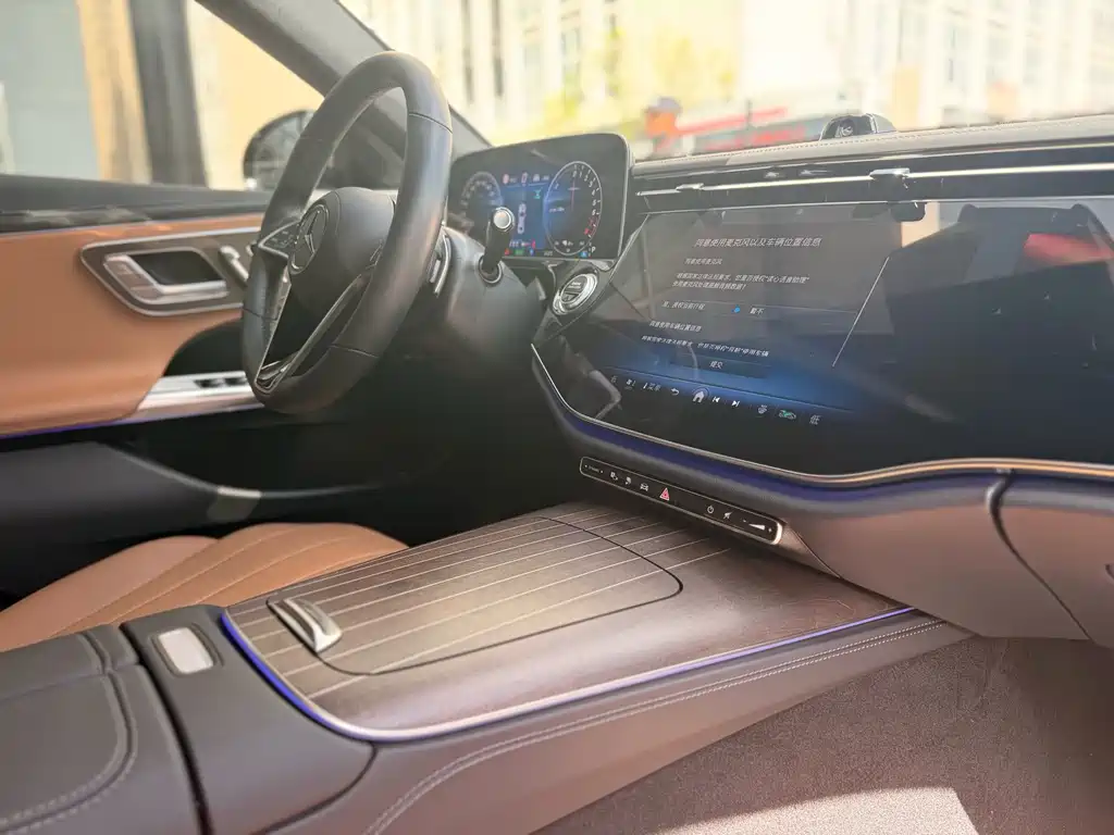 Mercedes-Benz E-Class New Energy 2024 E 350 e L plug-in hybrid sedan купить на сайте DeffCars