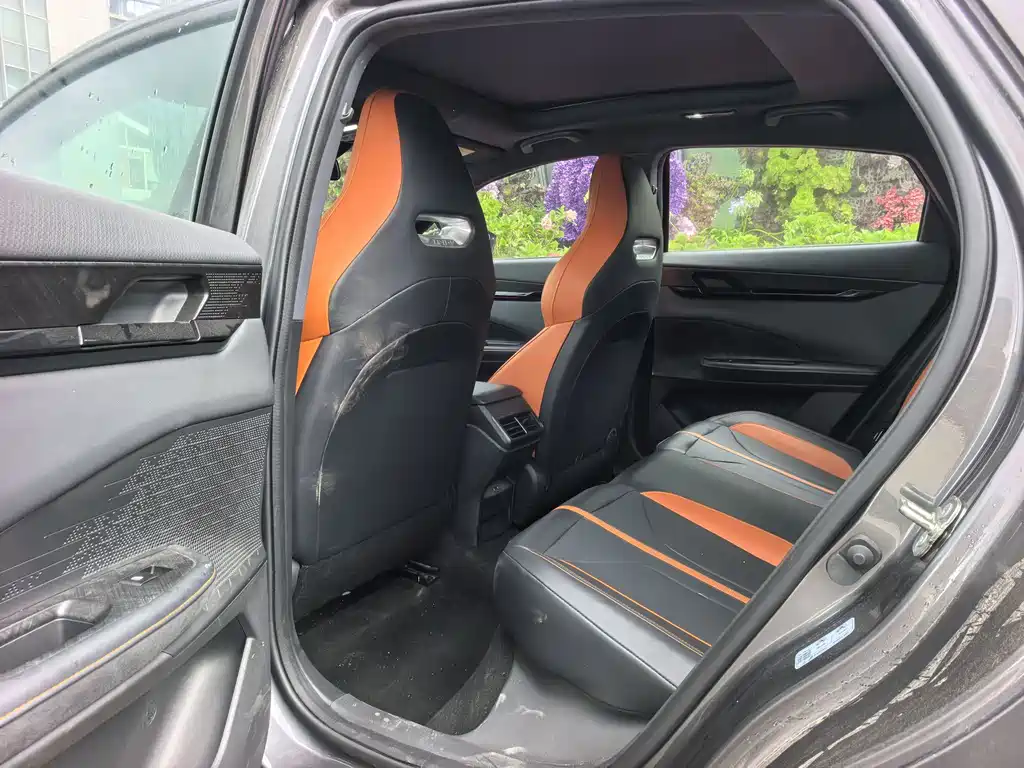 Changan UNI-V 2024 1.5T exclusive model купить на сайте DeffCars
