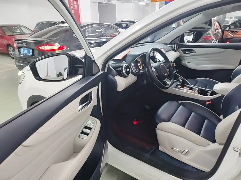 MG Pilot 2021 400TGI automatic two-wheel drive Trophy flagship version купить на сайте DeffCars