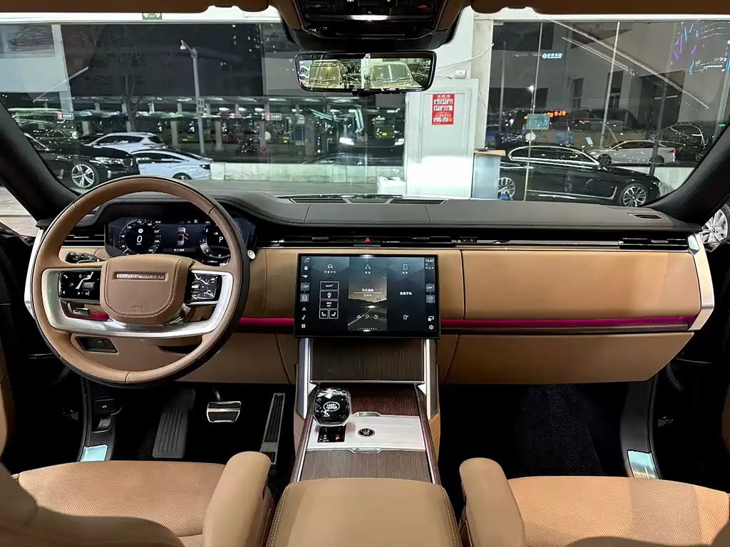 Range Rover 2024 3.0 L6 400PS Genesis Extended Edition купить на сайте DeffCars