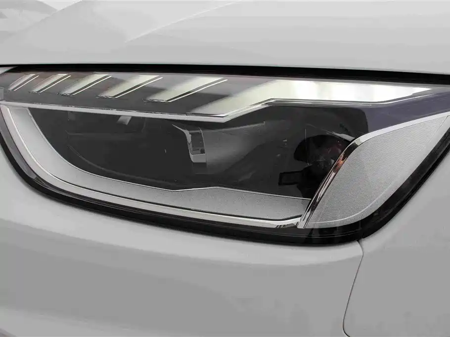 Audi A4L 2020 40 TFSI Fashionable and Dynamic купить на сайте DeffCars