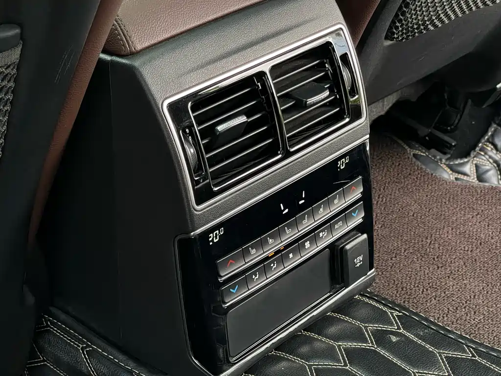 Jaguar XFL 2020 XFL 2.0T P250 four-wheel drive exclusive edition купить на сайте DeffCars