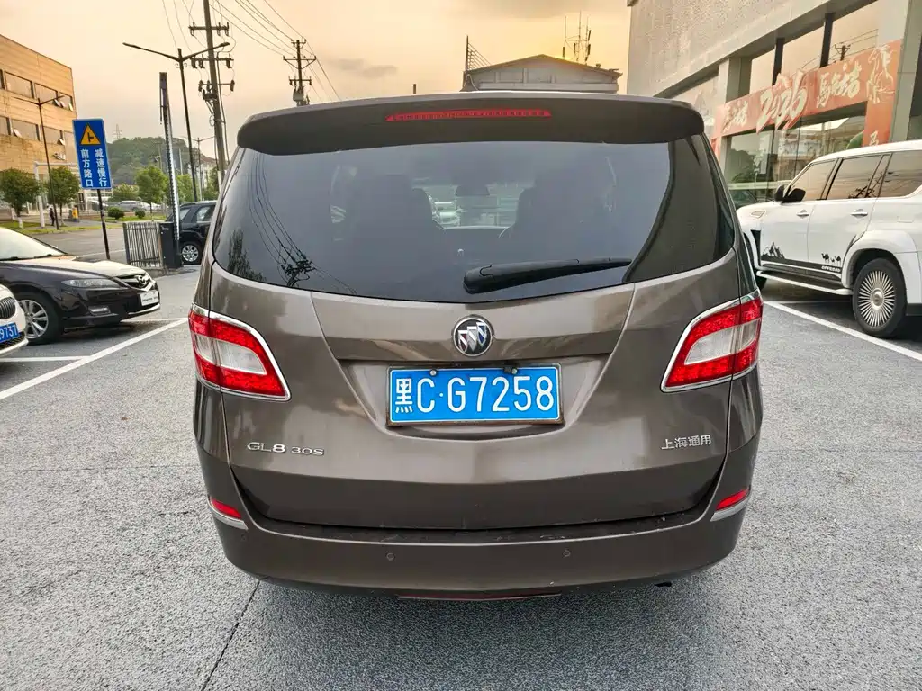 Buick GL8 2011 3.0L XT Luxury Business Ultimate Edition купить на сайте DeffCars