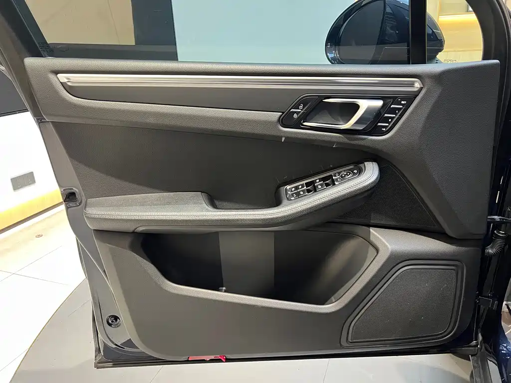 Macan 2018 Macan 2.0T купить на сайте DeffCars