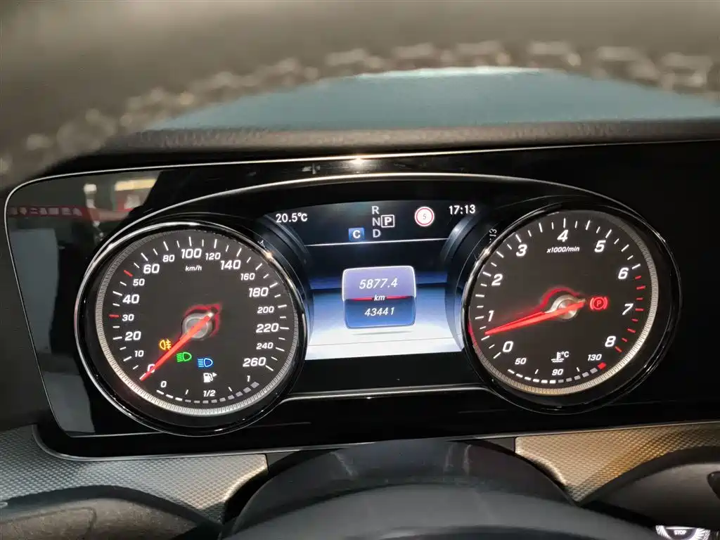 Mercedes-Benz E-Class 2017 E 200 Sports купить на сайте DeffCars