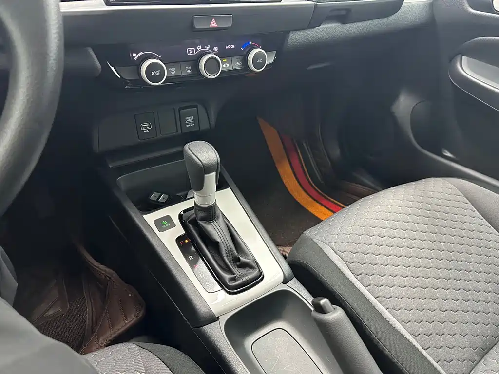 Fit 2022 1.5L CVT Trendy Sunroof Edition купить на сайте DeffCars