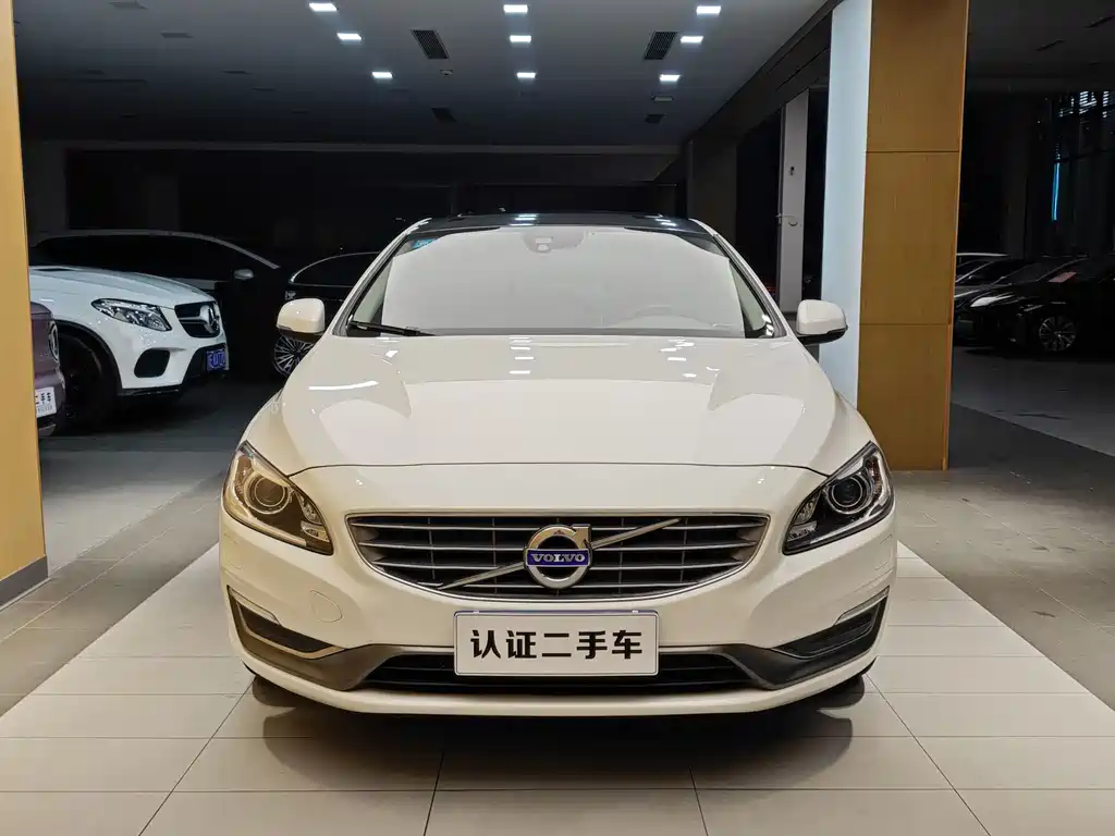 Volvo S60 2018 S60L T3 Smart Edition купить на сайте DeffCars
