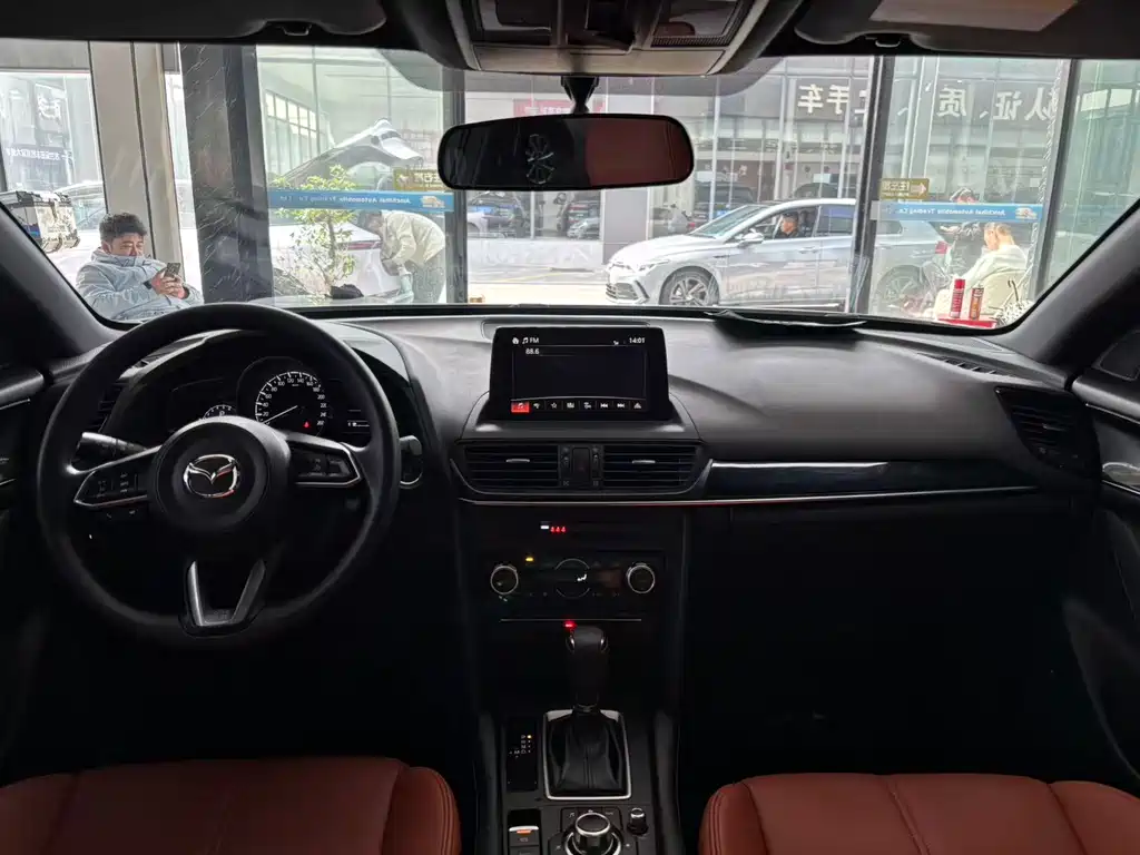 Mazda CX-4 2021 2.0L automatic two-wheel drive Blue Sky Exploration Edition купить на сайте DeffCars