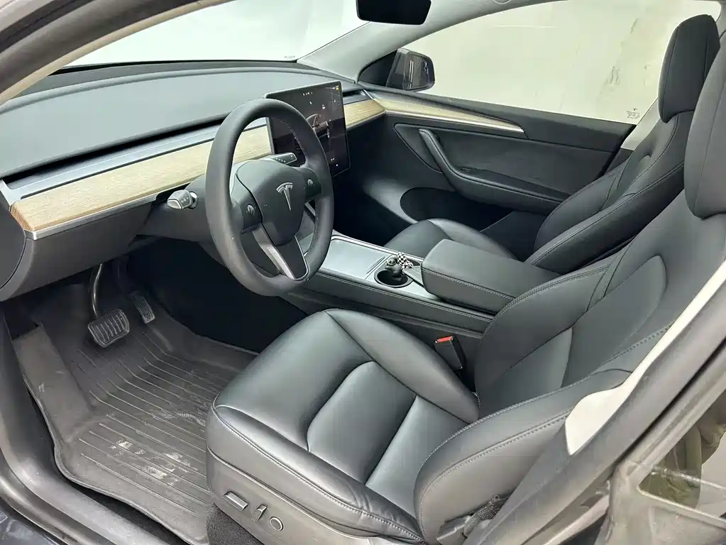 Model Y 2022 facelift rear-wheel drive version купить на сайте DeffCars