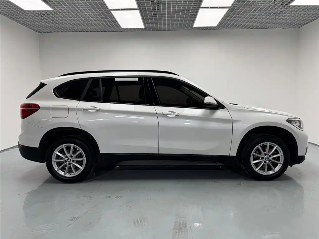 BMW X1 2019 sDrive18Li Fashion Model купить на сайте DeffCars