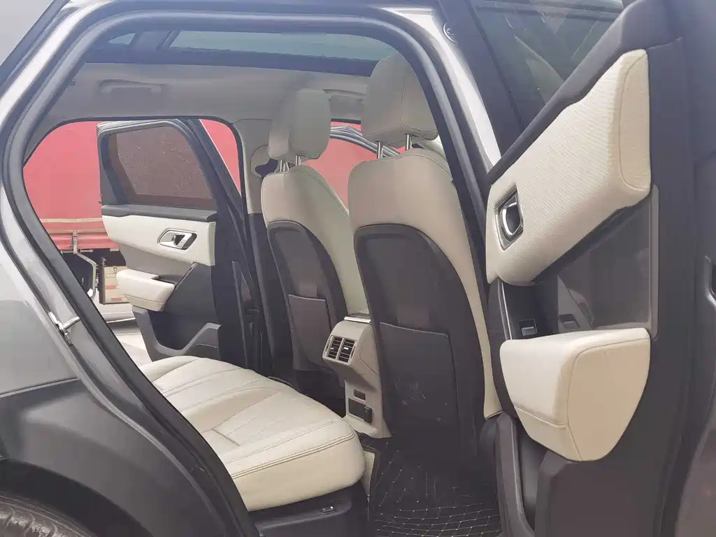Range Rover Velar 2017 P380 R-DYNAMIC S купить на сайте DeffCars