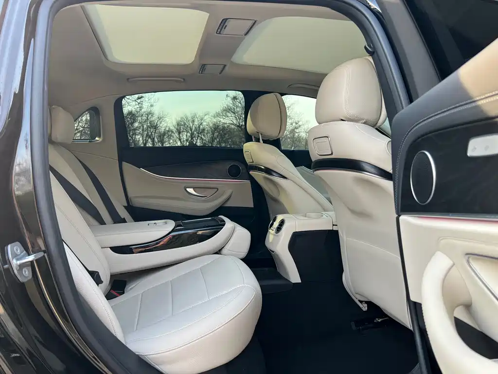 Mercedes-Benz E-Class 2016 E 300 L Sports Luxury купить на сайте DeffCars