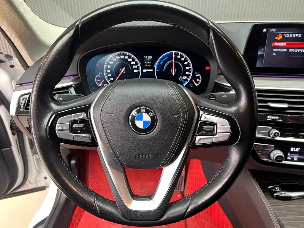 BMW 5 Series New Energy 2019 530Le Luxury Package купить на сайте DeffCars