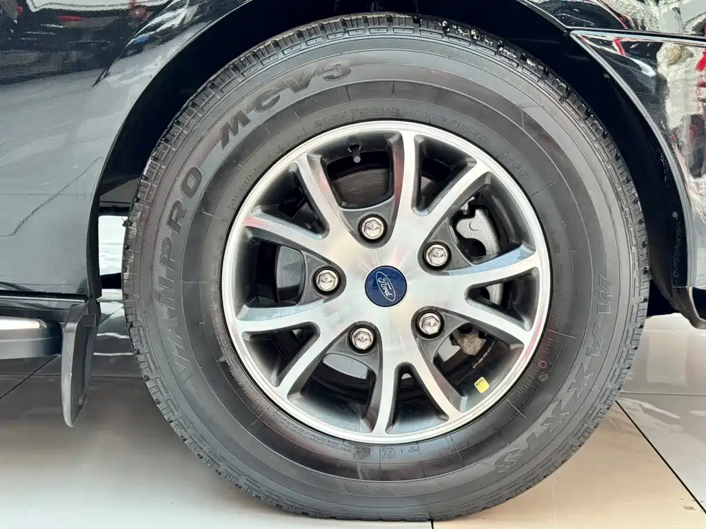 Transit 2023 2.0T Diesel Automatic Business Travel Type Bottom Axle Center Top 7/8/9 Seats купить на сайте DeffCars