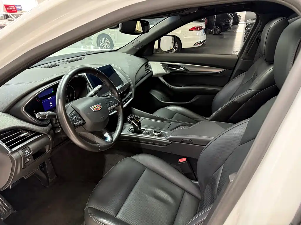 Cadillac CT5 2021 28T luxury model купить на сайте DeffCars