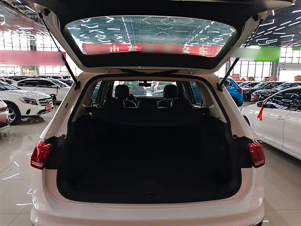 Tiguan L 2019 facelift 330TSI automatic two-wheel drive panoramic comfort version National VI купить на сайте DeffCars