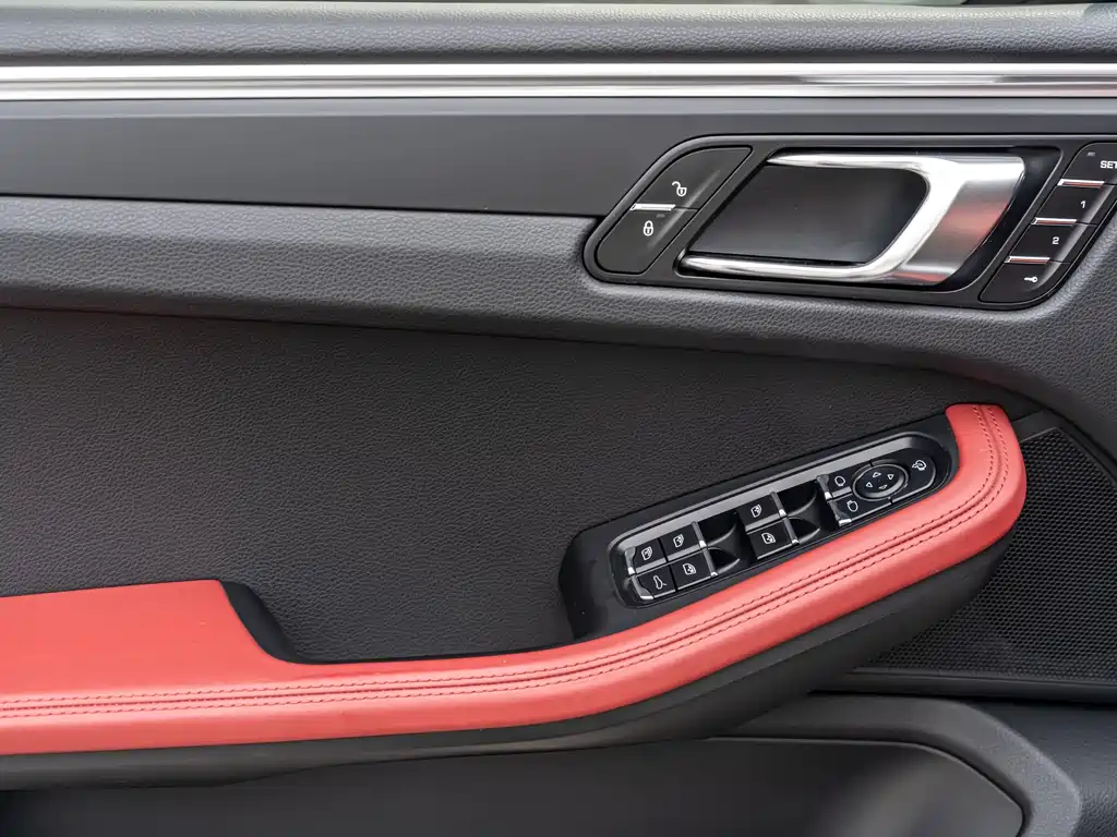 Macan 2018 Macan 2.0T купить на сайте DeffCars