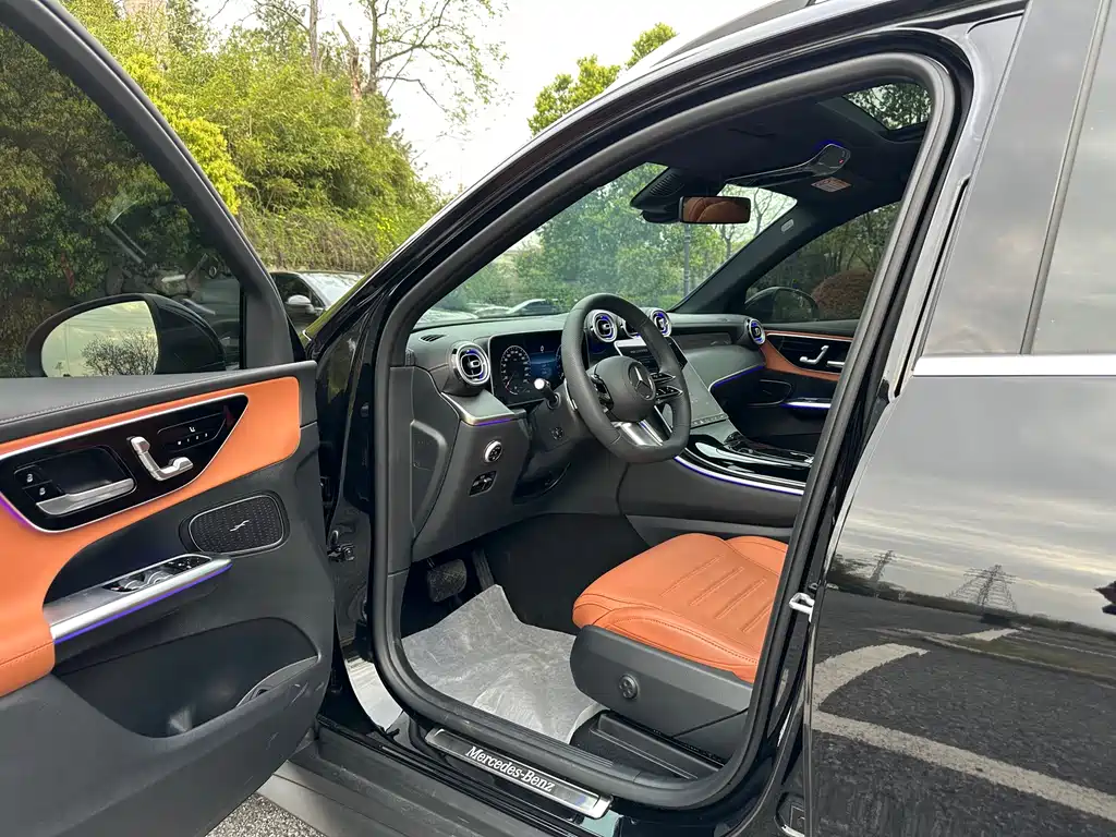 Mercedes-Benz GLC 2025 facelift GLC 260 L 4MATIC luxury model купить на сайте DeffCars