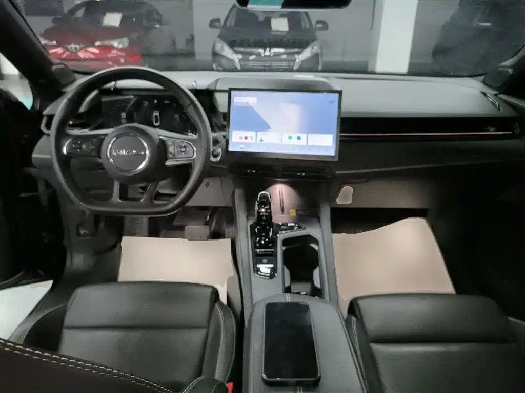 Lynk & Co 03 2023 2.0TD DCT Pro купить на сайте DeffCars