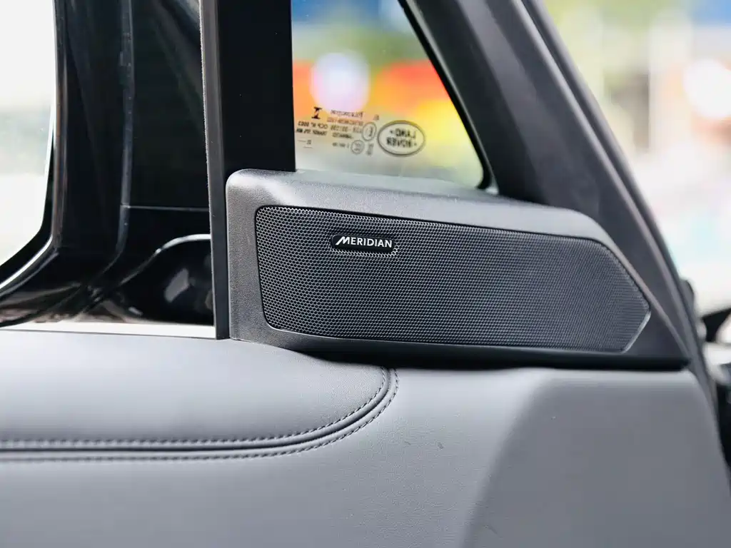 Range Rover 2023 3.0 L6 400PS Extended Edition купить на сайте DeffCars