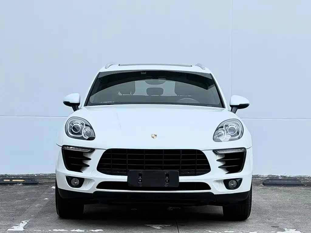Macan 2014 Macan 2.0T купить на сайте DeffCars