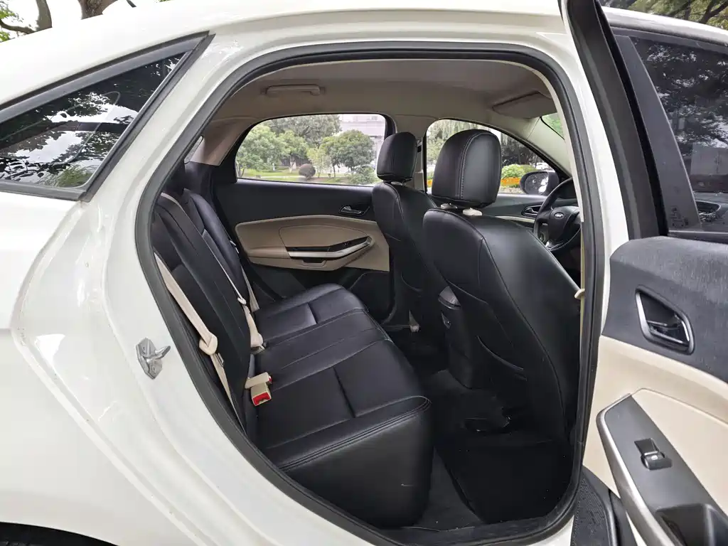 Escort 2017 1.5L automatic comfort model купить на сайте DeffCars