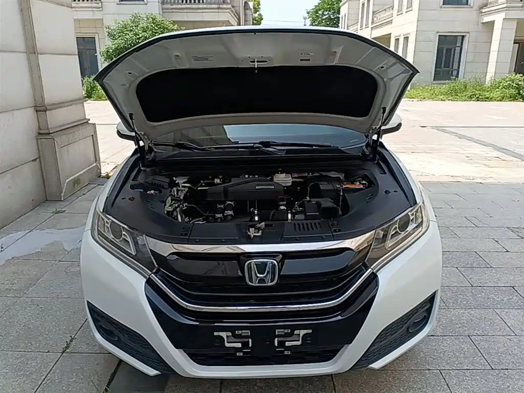 Honda UR-V 2017 240TURBO 2WD Classic Edition National VI купить на сайте DeffCars