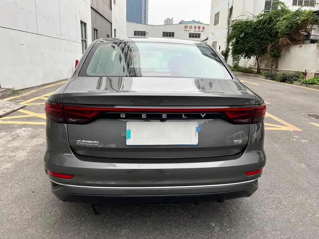 Emgrand 2022 4th generation 1.5L CVT flagship model купить на сайте DeffCars