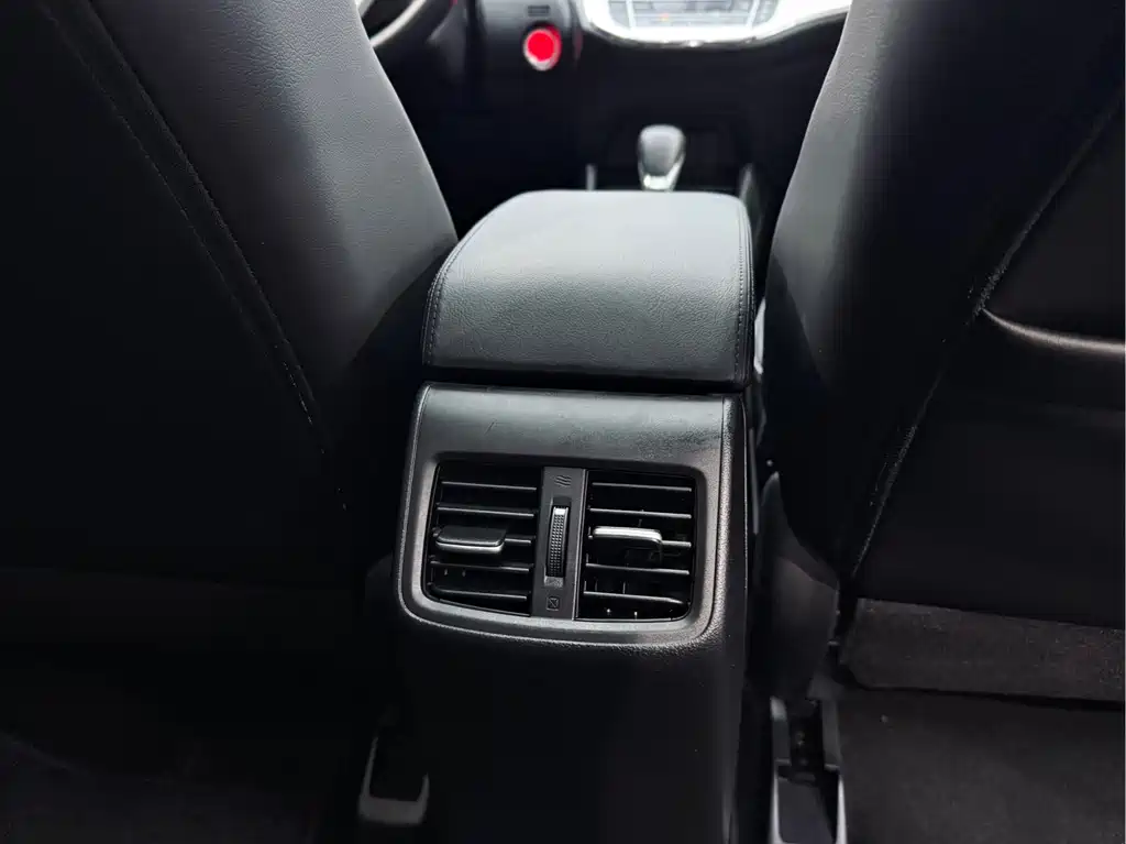 Jade 2017 1.8L automatic comfort version 5 seats купить на сайте DeffCars