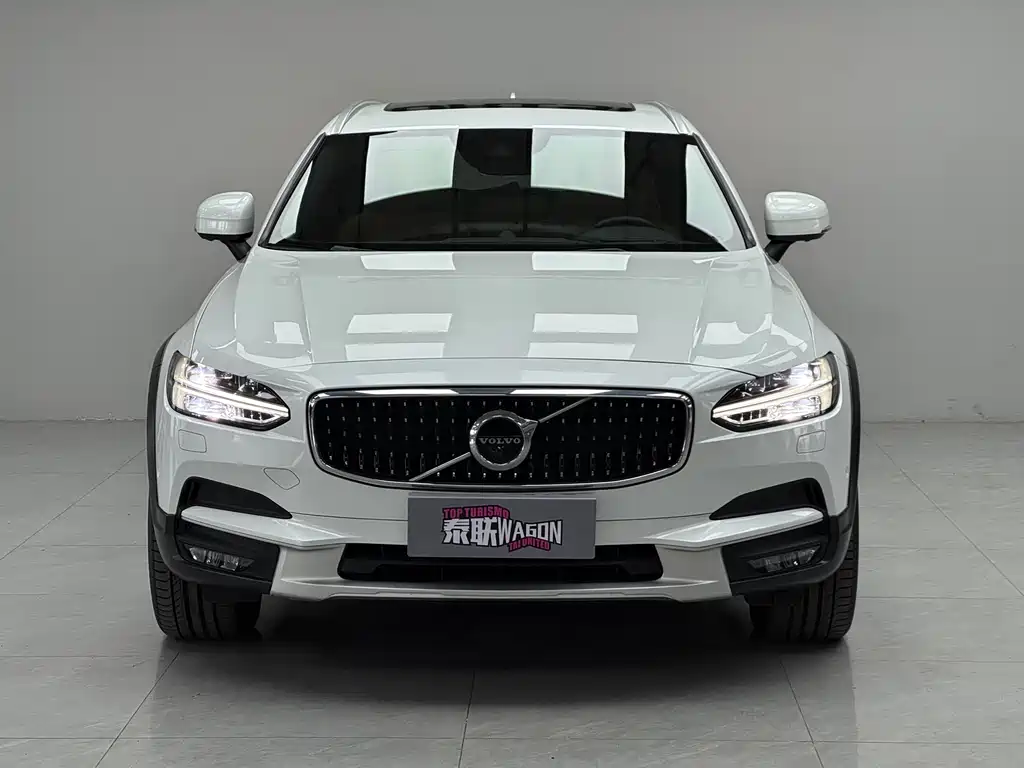 Volvo V90 2017 Cross Country T5 AWD Smart Edition купить на сайте DeffCars