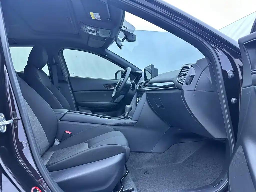 Mazda CX-4 2021 2.0L automatic two-wheel drive Blue Sky Vitality Edition купить на сайте DeffCars