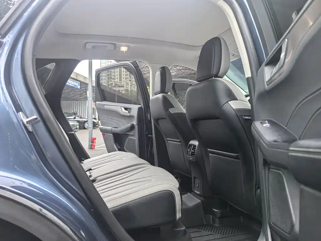 Ruiji 2020 EcoBoost 245 two-wheel drive leisure model купить на сайте DeffCars