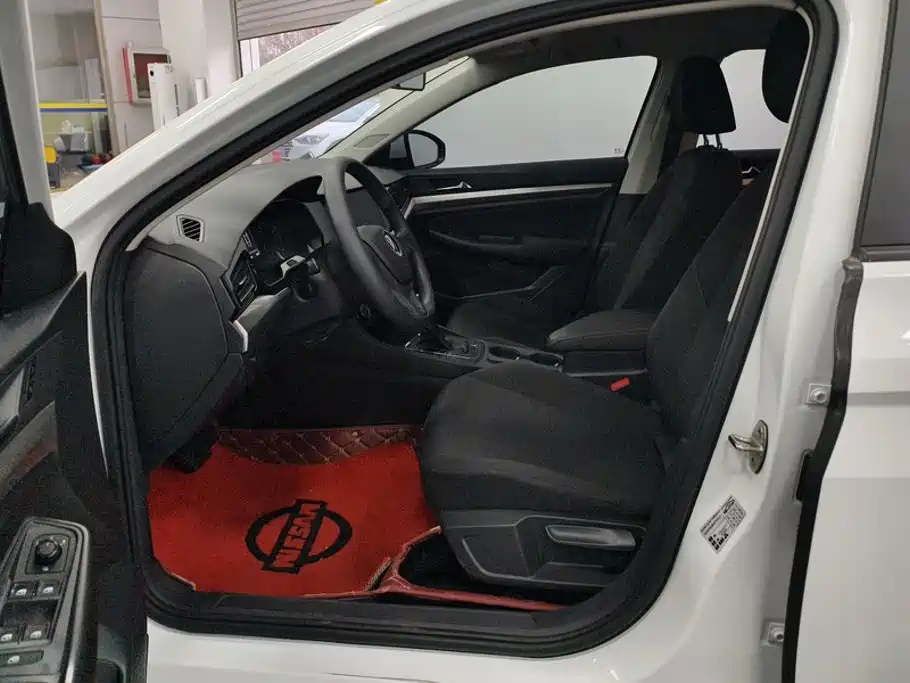 Bora 2021 1.5L automatic fashion smart connected version купить на сайте DeffCars