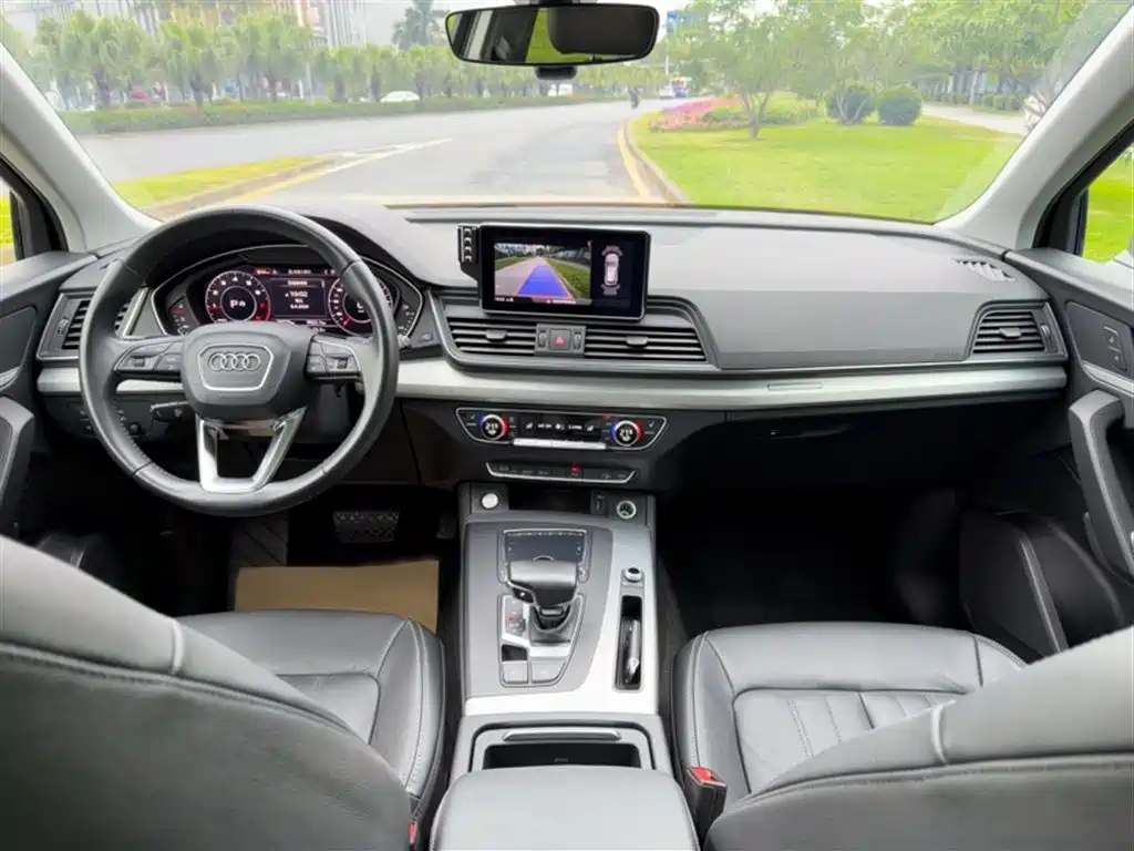 Audi Q5L 2020 facelift 40 TFSI enjoys fashionable style купить на сайте DeffCars