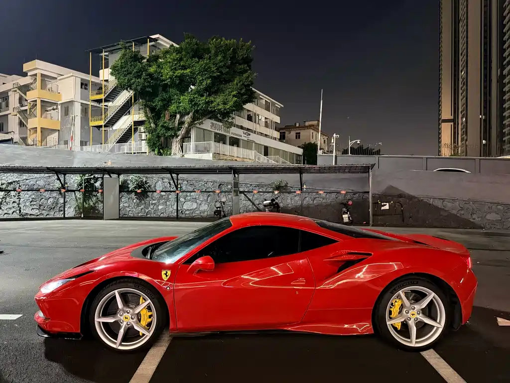 Ferrari F8 2019 Tributo 3.9T V8 купить на сайте DeffCars