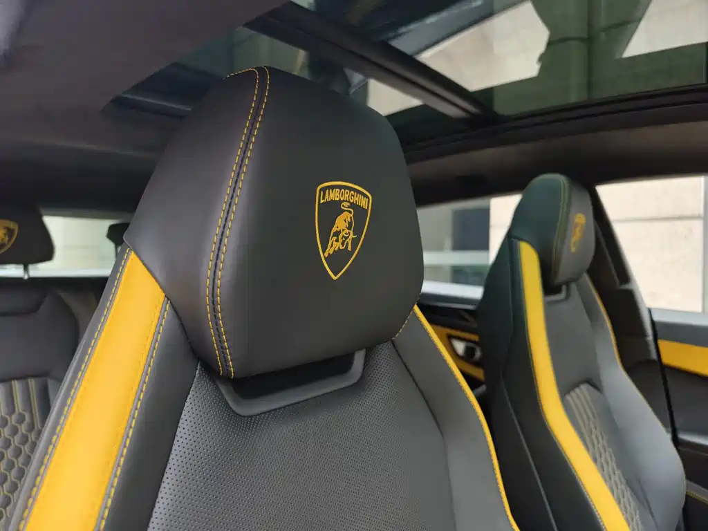 Urus SE 2025 4.0T Standard Edition купить на сайте DeffCars
