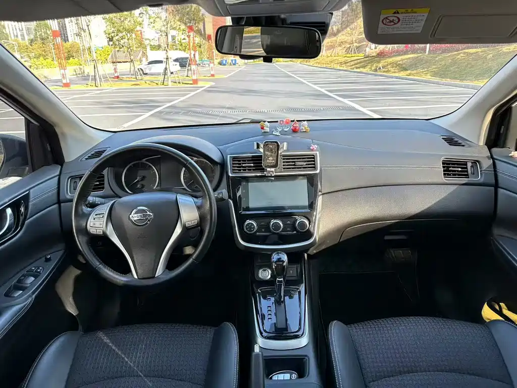 Tiida 2020 1.6L CVT Smart Travel Edition купить на сайте DeffCars