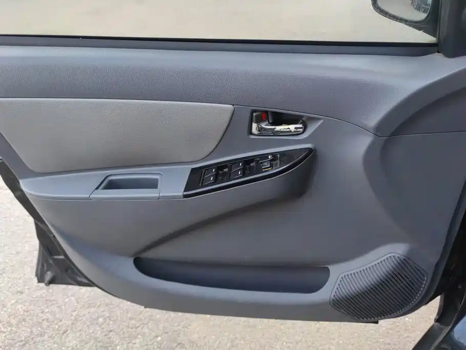 King Kong 2015 Sedan 1.5L Manual Super Yue Type купить на сайте DeffCars