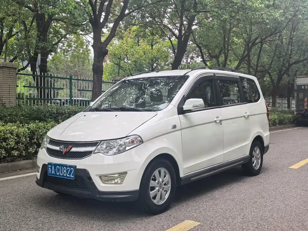 Wuling Hongguang 2014 1.5L S automatic comfort model купить на сайте DeffCars