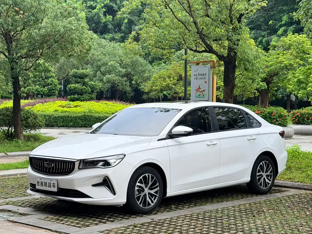 Emgrand 2022 4th generation 1.5L manual luxury model купить на сайте DeffCars