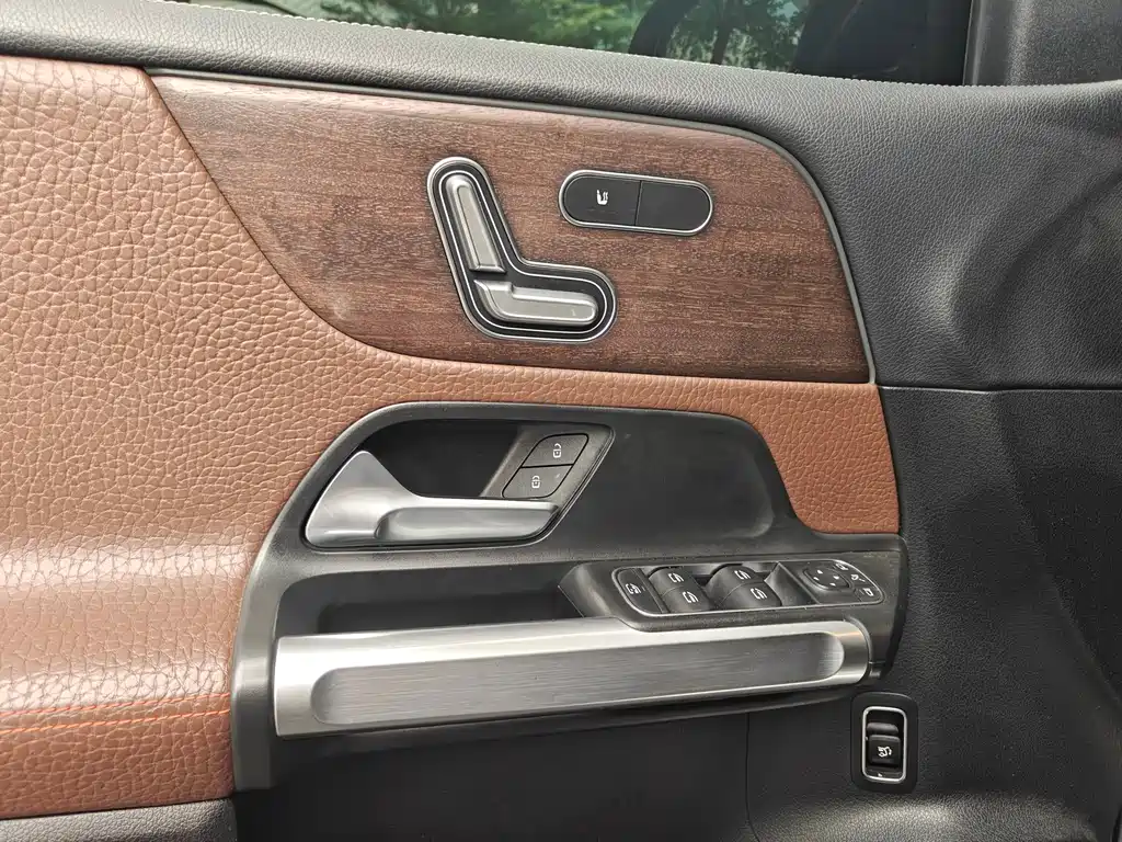 Mercedes-Benz GLB 2020 GLB 200 Special Edition купить на сайте DeffCars