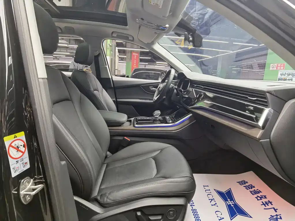 Audi Q7 2023 55 TFSI quattro S line sports купить на сайте DeffCars