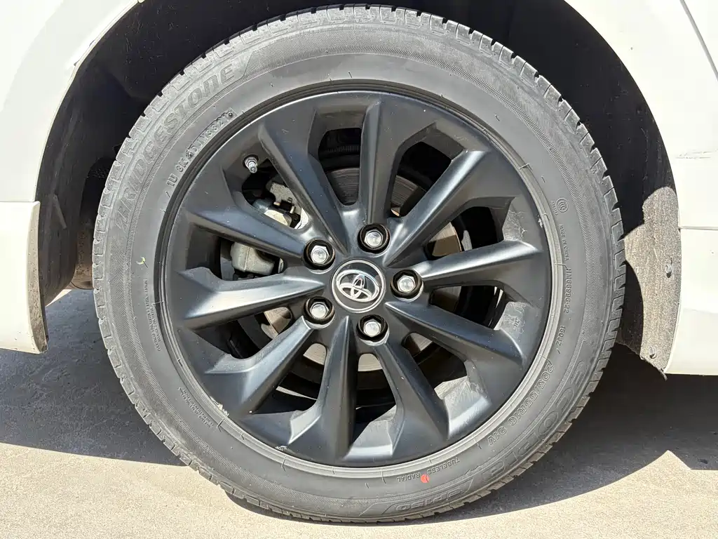 Corolla 2021 TNGA 1.5L CVT GR SPORT sports version купить на сайте DeffCars