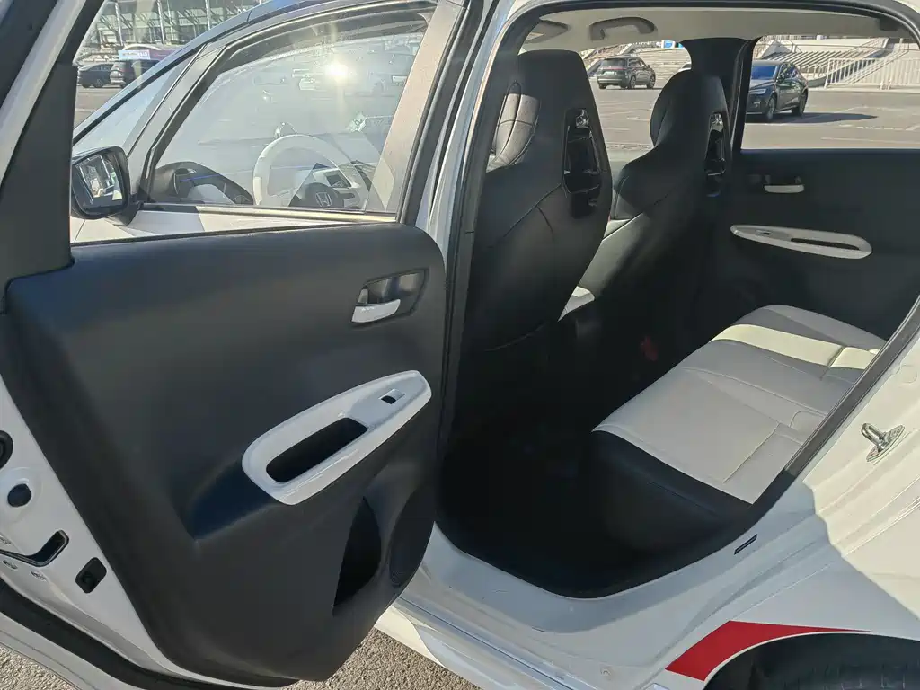 Fit 2021 1.5L CVT Fashion Edition купить на сайте DeffCars